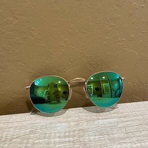 Round Polarized Ray-Ban Sunglasses